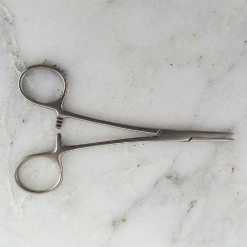 HEMOSTATIC FORCEPS WITH RATCHET