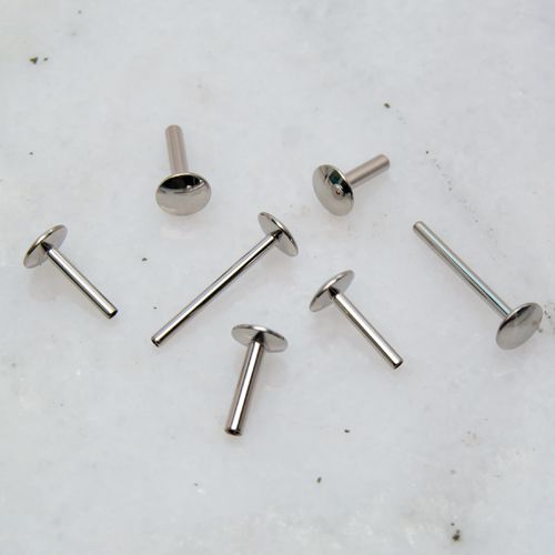 18G/16G INTERNALLY THREADED STEEL LABRET POST-ONLY