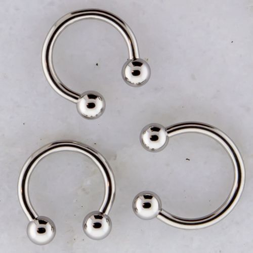 Steel Externally Threaded Horseshoes - 16G w/ Balls