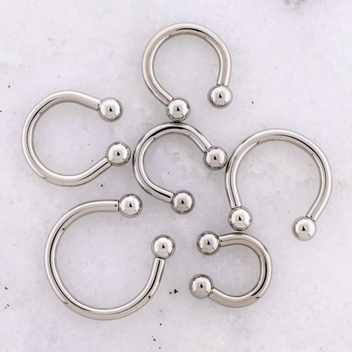 Steel Internally Threaded Horseshoes - 10G w/ Balls