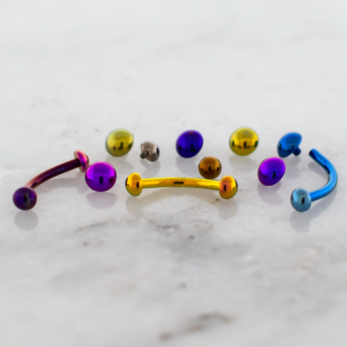 14G INTERNALLY THREADED TITANIUM CURVE W/ DOMES